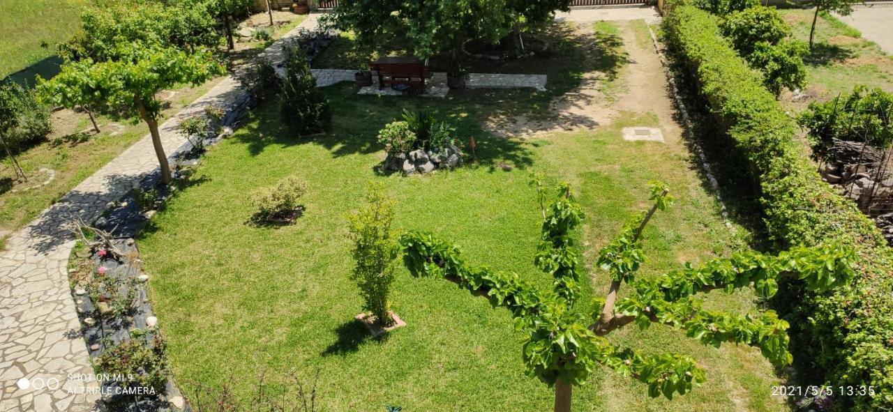 Ioannis - Zimmer Mit Zugang Zu Terrasse Gavrolimni Екстериор снимка